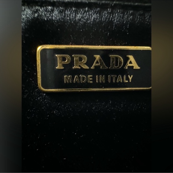 Low start-💎Prada Milano Leather Vintage Lock & Key Clutch with COA - Picture 6 of 13
